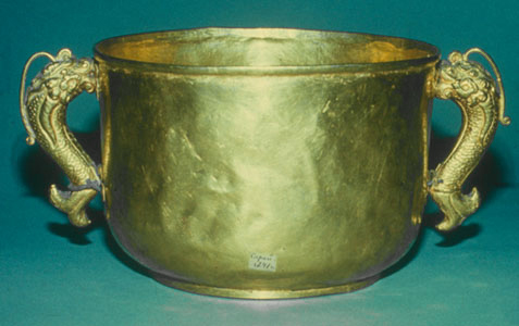 Золотой ковш цилиндрической формы 