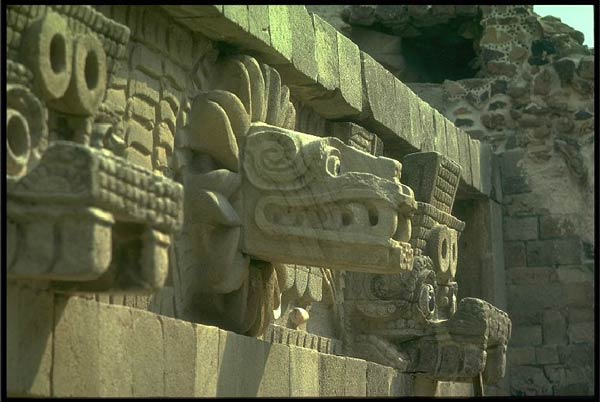 Храм Кецалькоатля в Теотиуакане